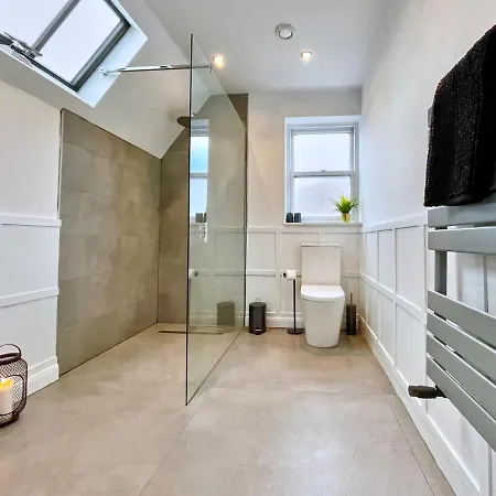 Holiday home Homebird - The Vicarage Leeds (West Yorkshire)