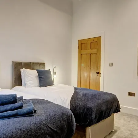 Holiday home Homebird - The Vicarage Leeds (West Yorkshire)