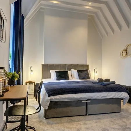 Homebird - The Vicarage Leeds (West Yorkshire)