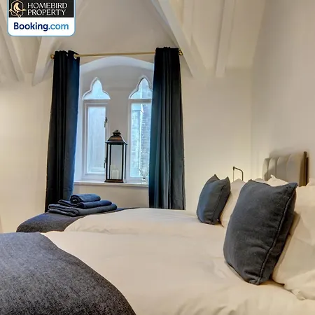 Large 6bdr House By Homebird Management Short Lets & Serviced With Secured Parking & Garden Area Semesterbostad Leeds (West Yorkshire)